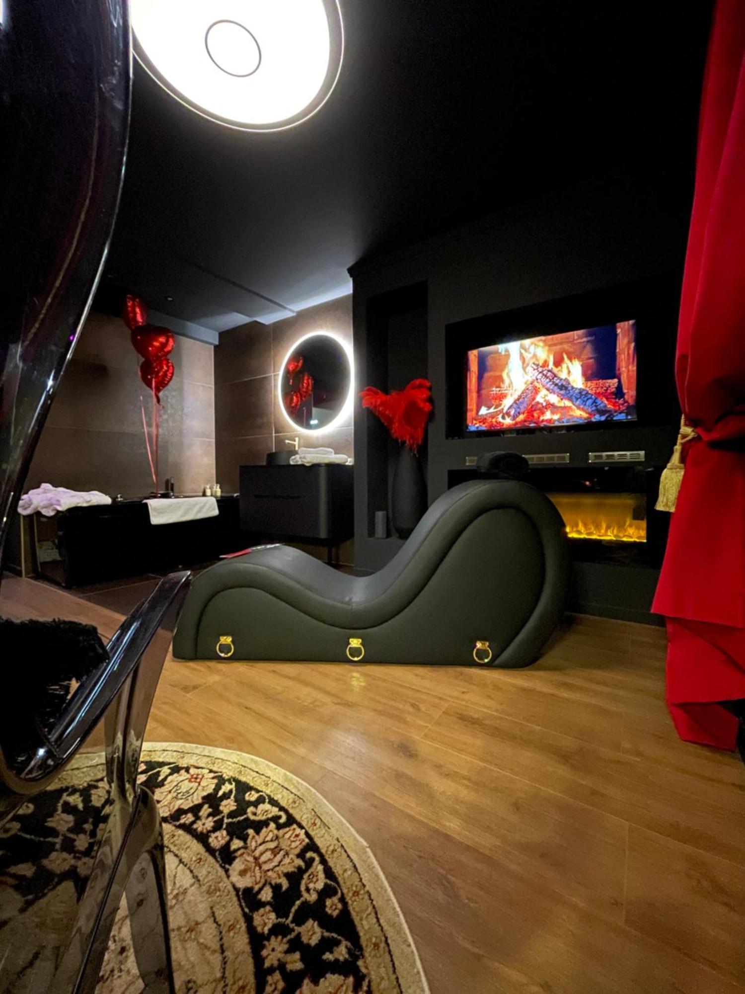 Love Room Casa Amore Prades  Ngoại thất bức ảnh