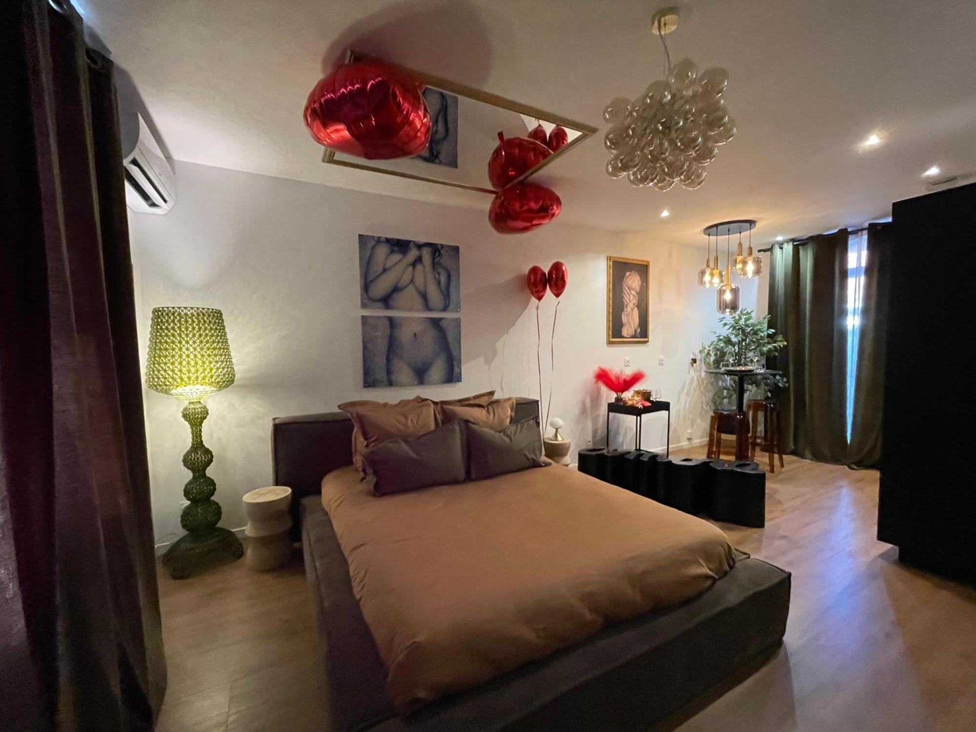 Love Room Casa Amore Prades  Ngoại thất bức ảnh